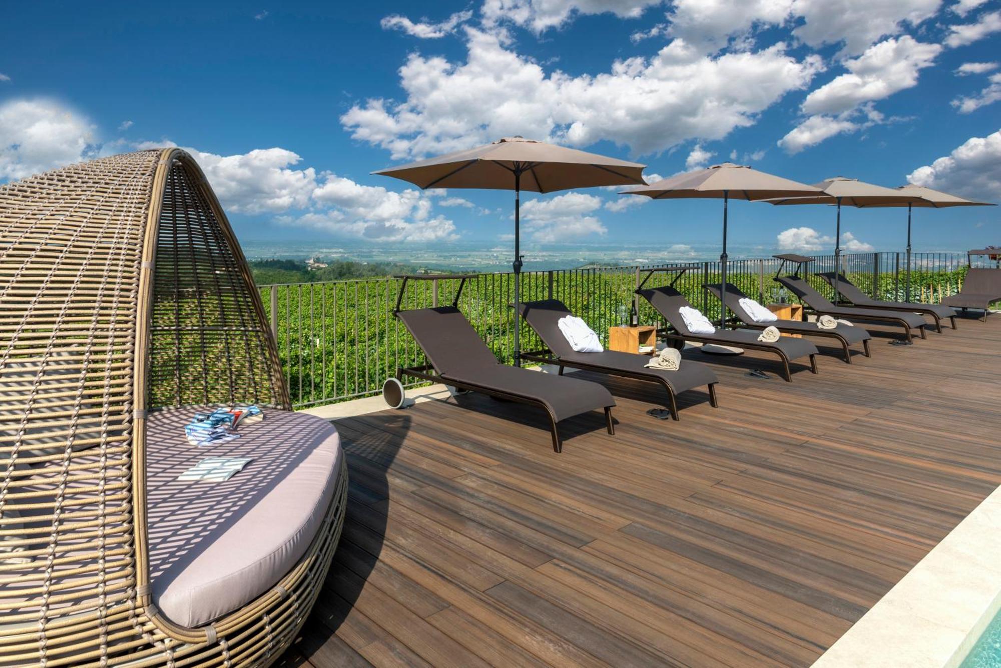 Antica Dimora Dosio Bed & Breakfast La Morra Exterior photo