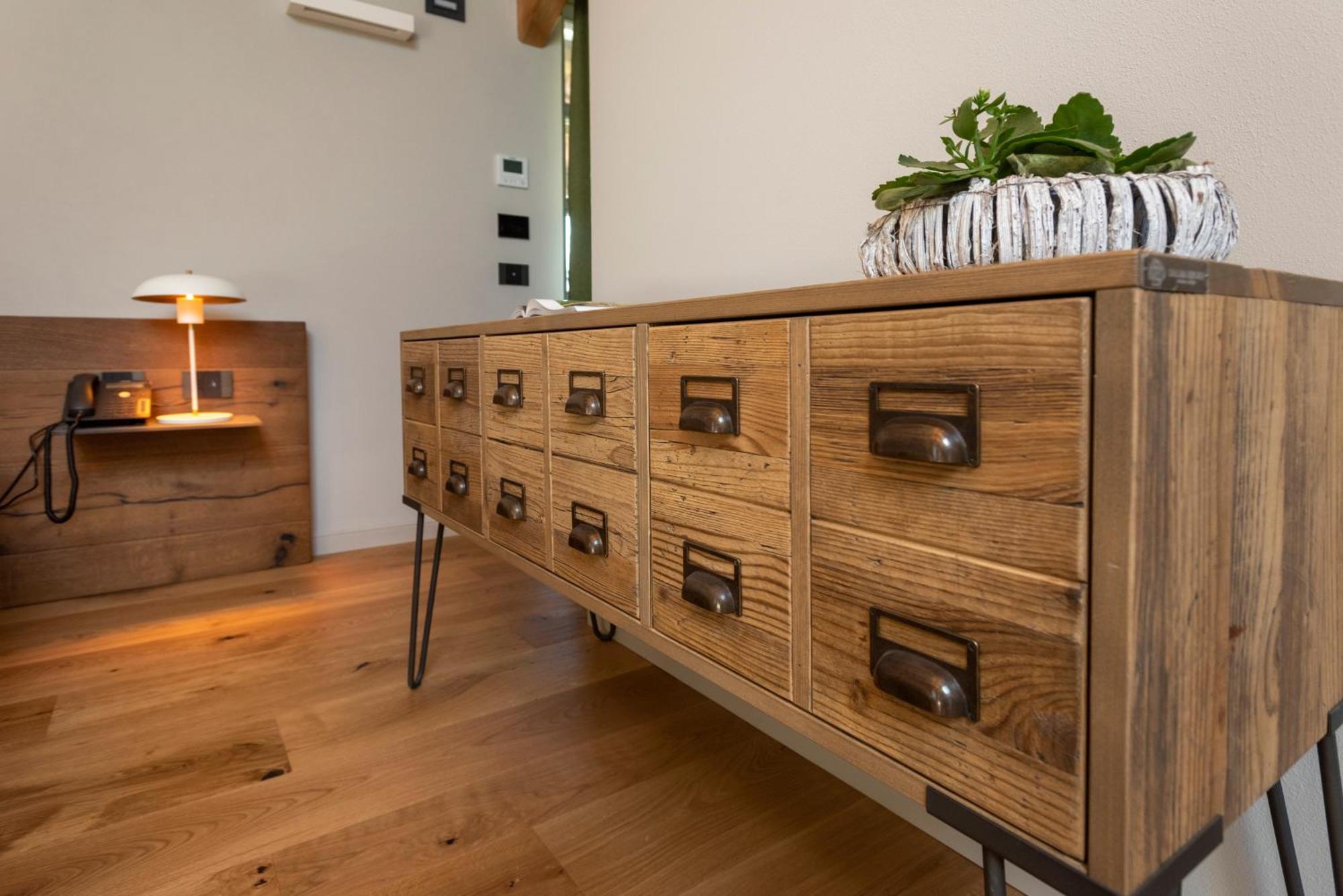 Antica Dimora Dosio Bed & Breakfast La Morra Room photo